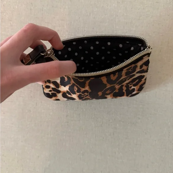 Victoria's Secret Cheetah print change wallet - Picture 5 of 5